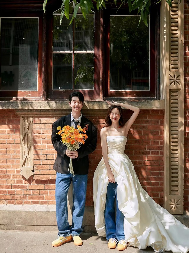 유행하는 한국 스타일 데님 스트리트 스냅 웨딩드레스 커 - Photography Outfits 리뷰 및 가격